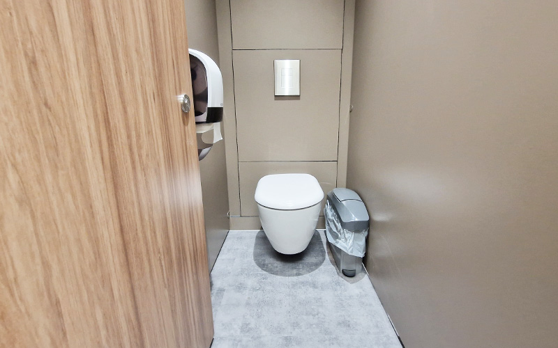 Bournemouth University Washroom Design and Refurbishment - Toilet Cubicle