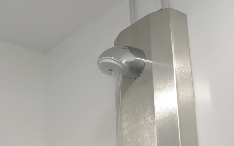 Chertsey Camping and Caravanning Club - Semi-recessed Basins