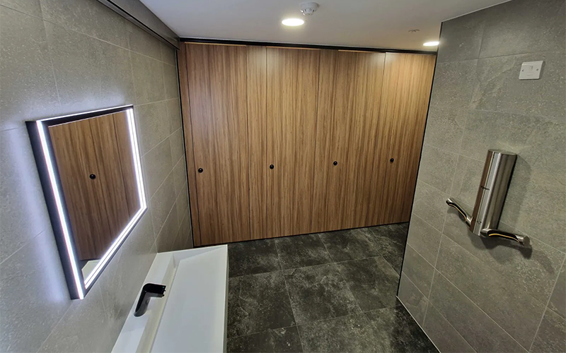 Executive toilet facilities at Commercial Washroom - Overview
