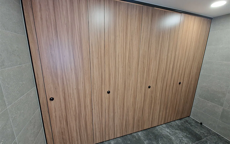 Executive toilet facilities at Commercial Washroom - Cubicles