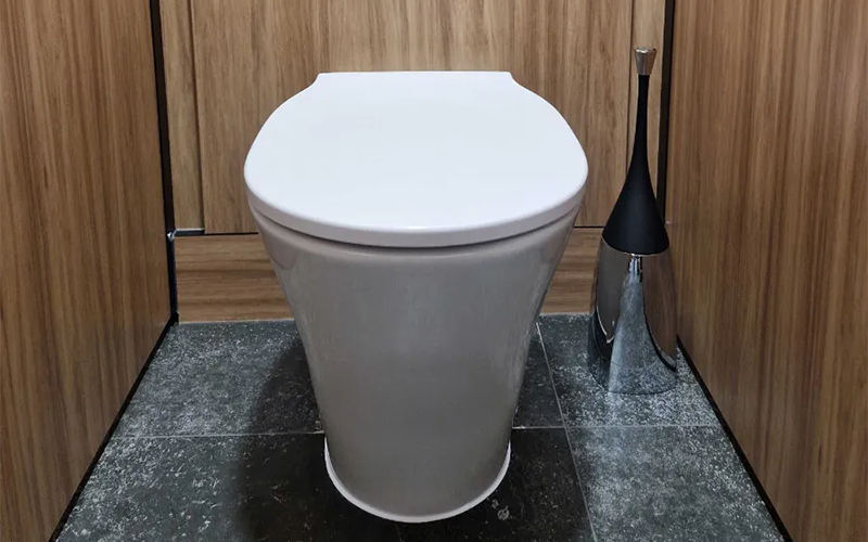 Executive toilet facilities at Commercial Washroom - Toilet