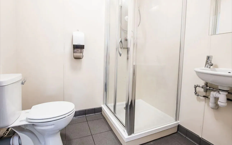 Horsley Camping and Caravanning Club Washroom Block - Shower Room