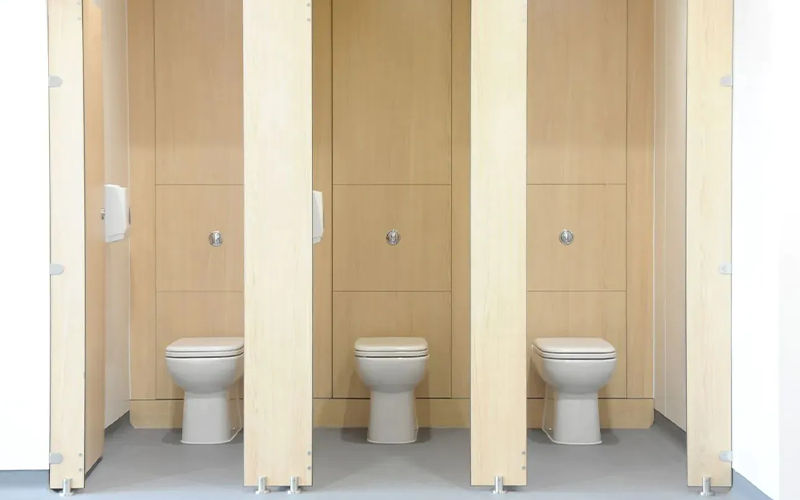 Ludlow Junior School - Toilet Cubicles