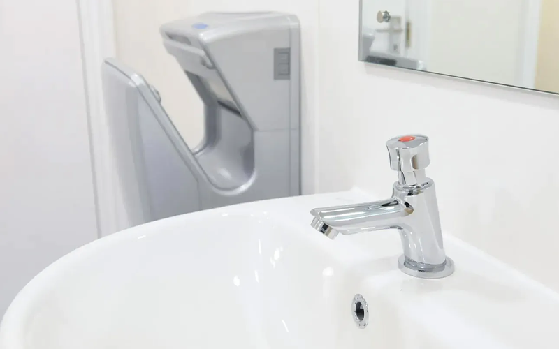 Malling Town Club - Wall Hung Basin