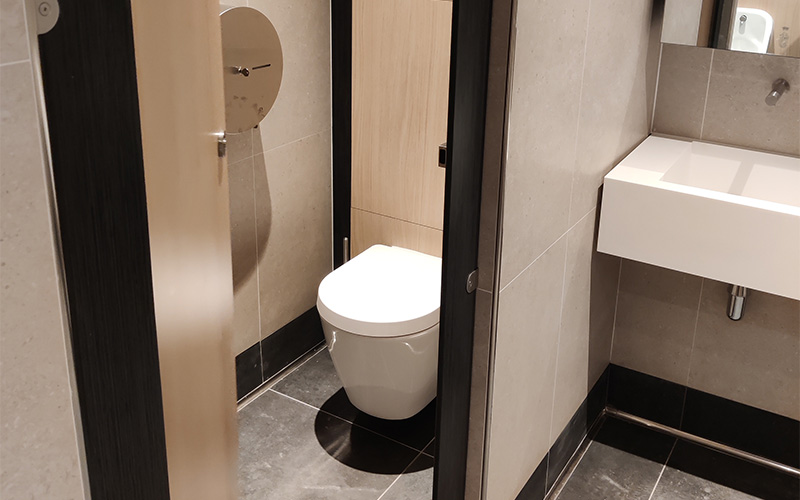 Royal Ocean Racing Club Isle of Wight - Toilet