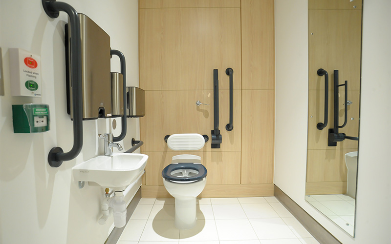 Toyota Headquarters Men's Toilet Refurbishment - Doc M Toilet