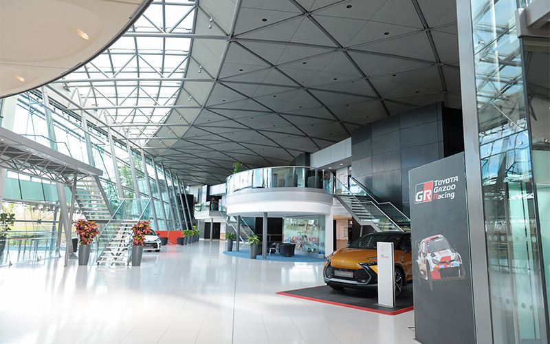 Toyota Headquarters Men's Toilet Refurbishment - Toyota Headquarters