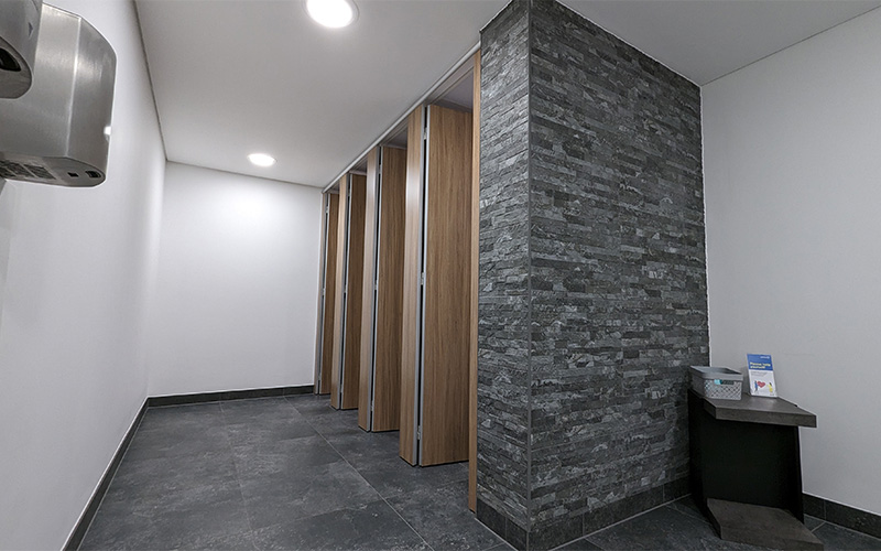 Utilita Energy Eastleigh - Toilet Cubicles