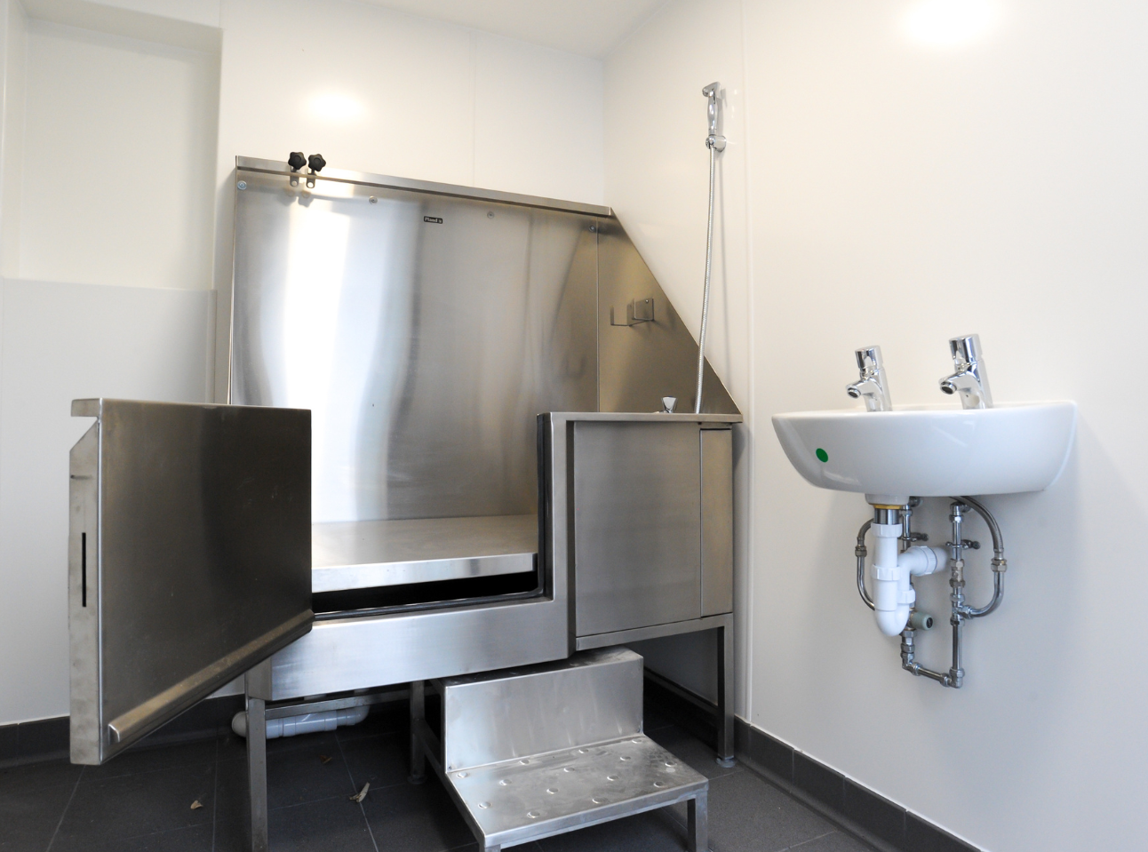 Chertsey Camping and Caravanning Club - Dog Wash - Case Study