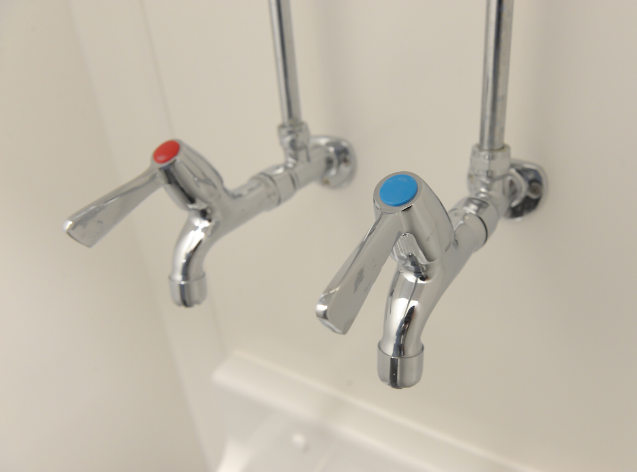 Chertsey Camping and Caravanning Club Butler Sink and New Taps