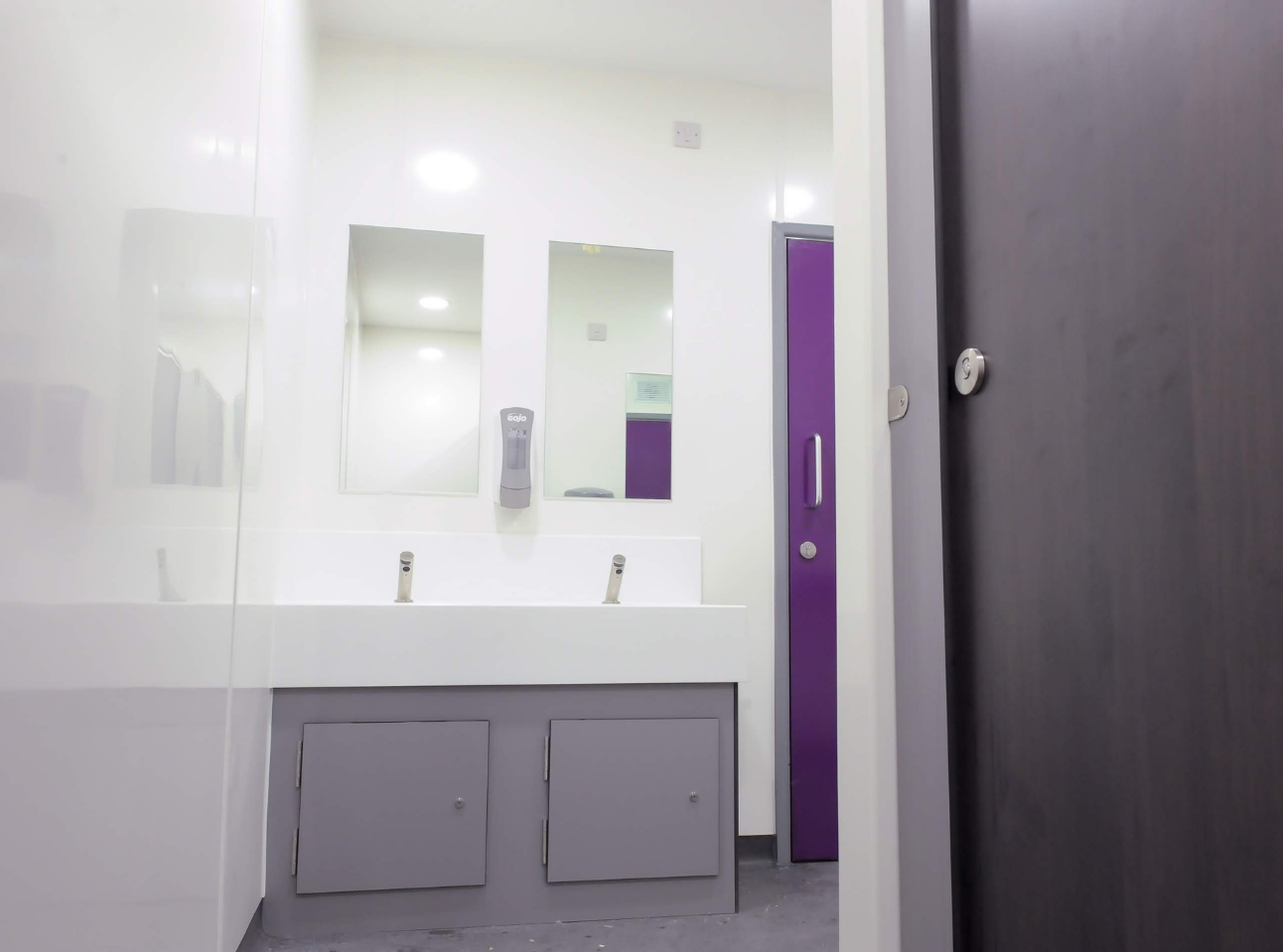 Ocado Supermarket Hatfield | Commercial Washrooms