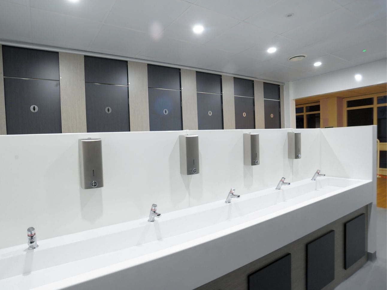 Shaftesbury School Unisex Toilets | Case Study | Commercial Washrooms
