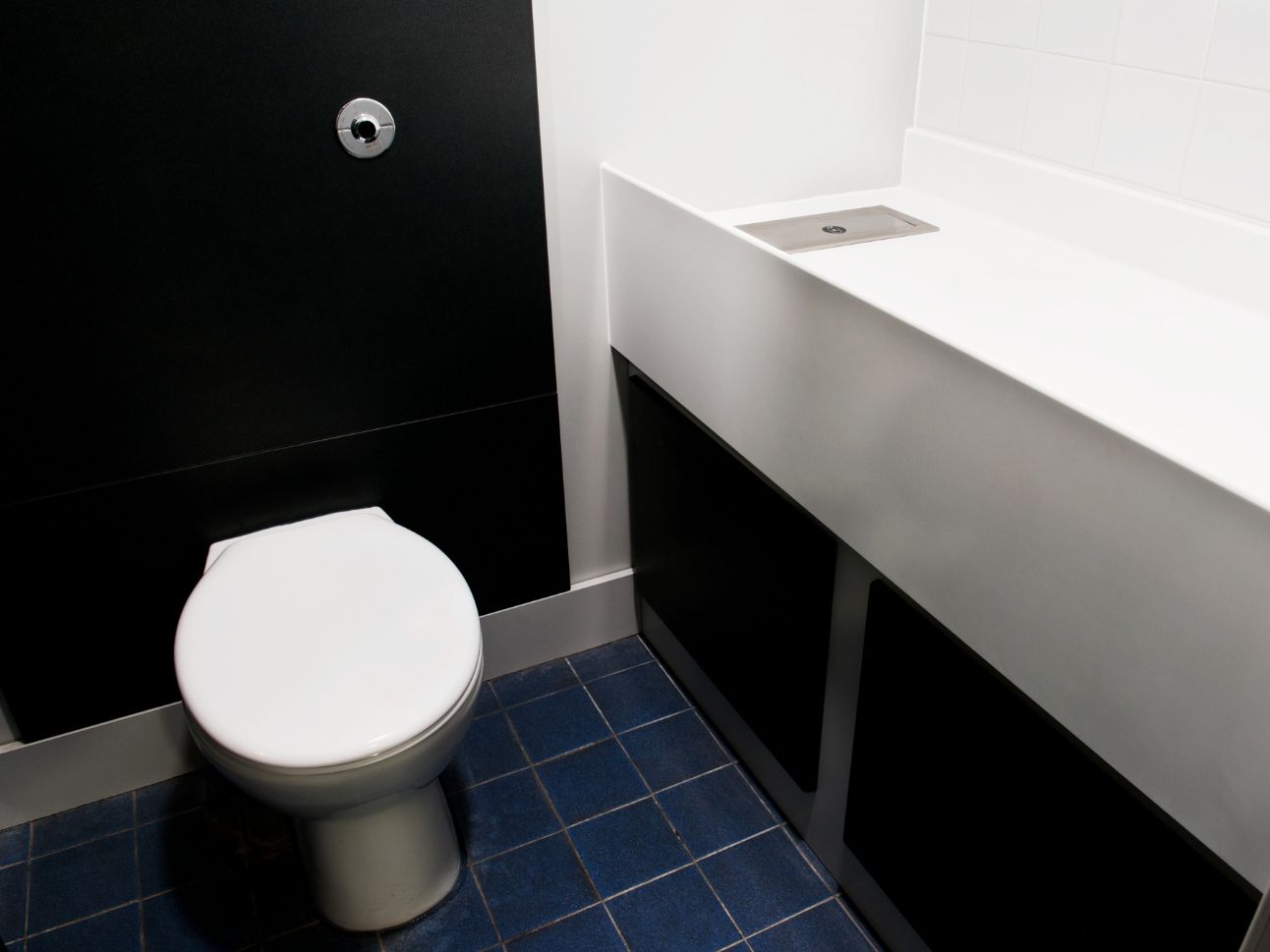 Spitalfields Market | Refurbishment | Commercial Washrooms