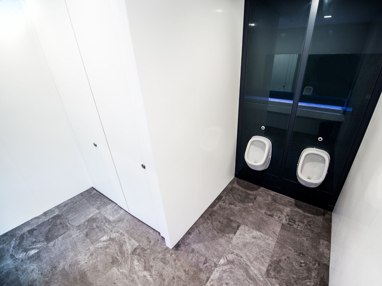 Executive Washroom Refurbishment | Commercial Washrooms