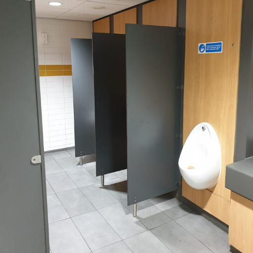 Full Height SGL Urinal Partitions | Commercial Washrooms