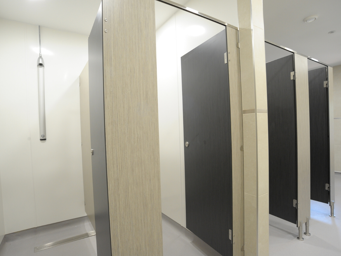 Cofton Holiday Park Shower Room Refurbishment | Case Study | Commercial Washrooms