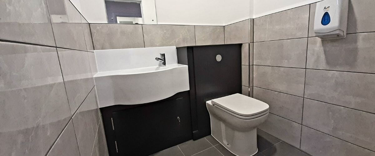 Superloos Unisex Superloo Cubicles Commercial Washrooms