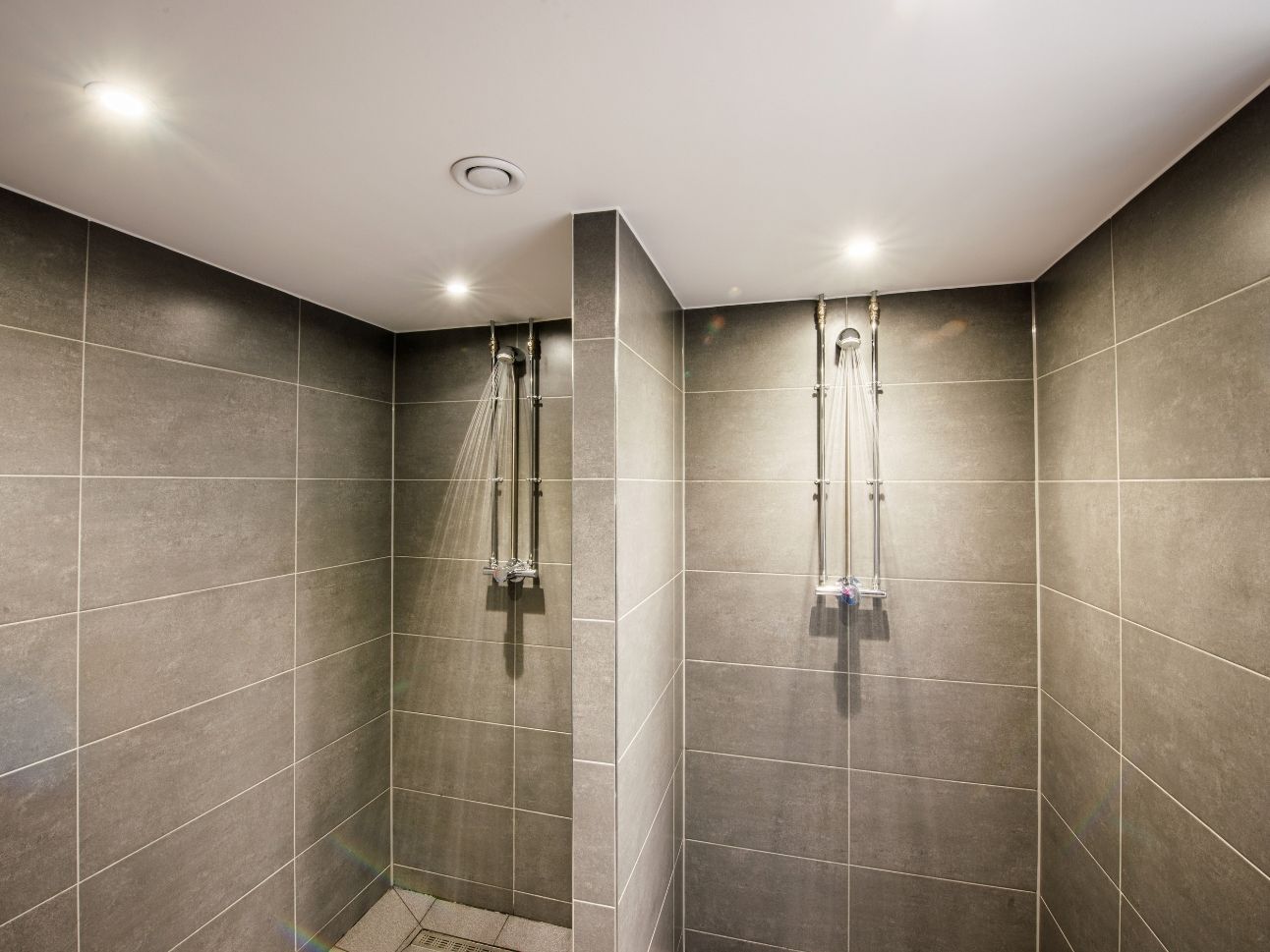 Muswell Hill Golf Club | Washroom Refurbishment | Commercial Washrooms